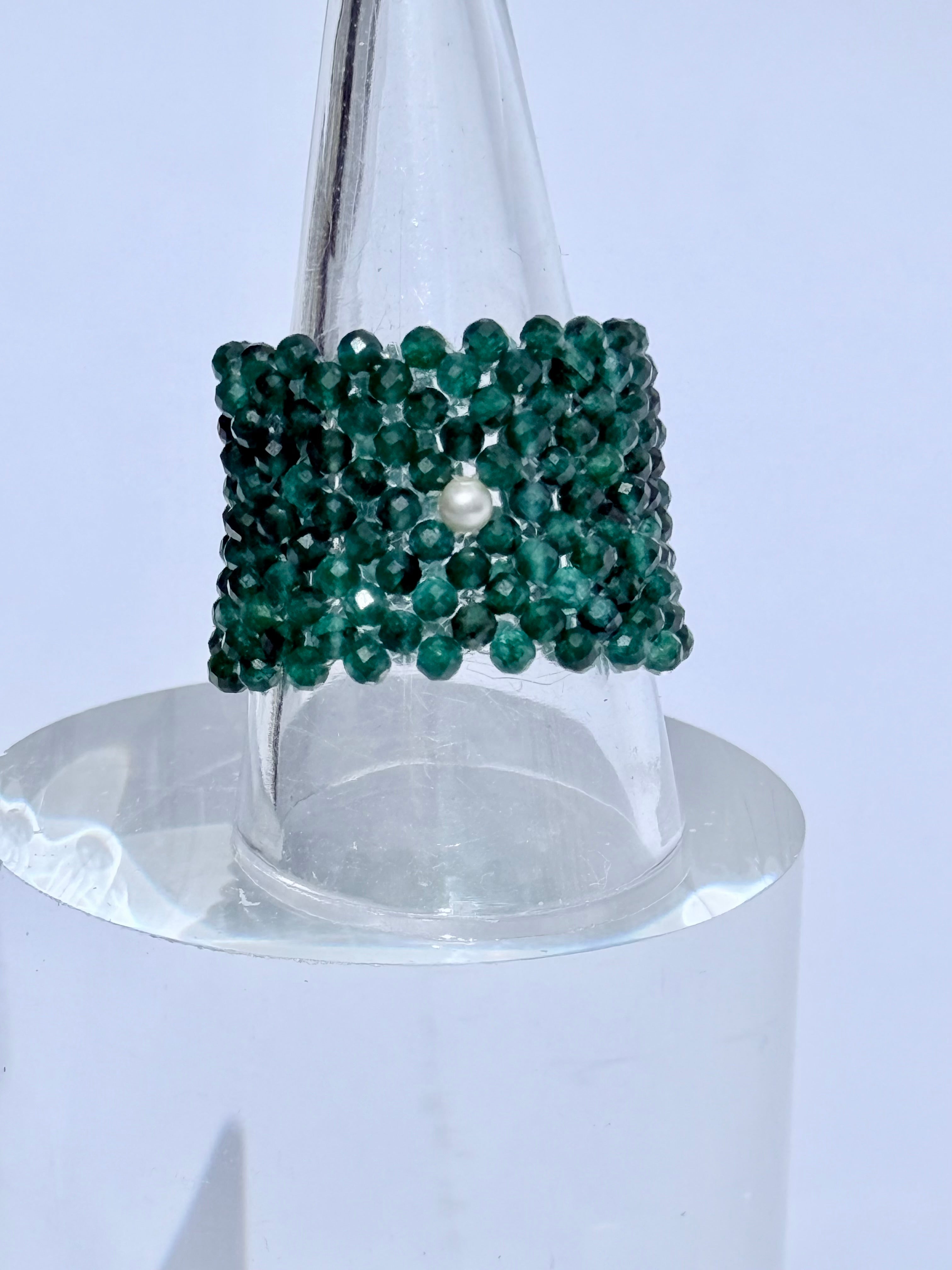 Emerald ring with Pearl accent