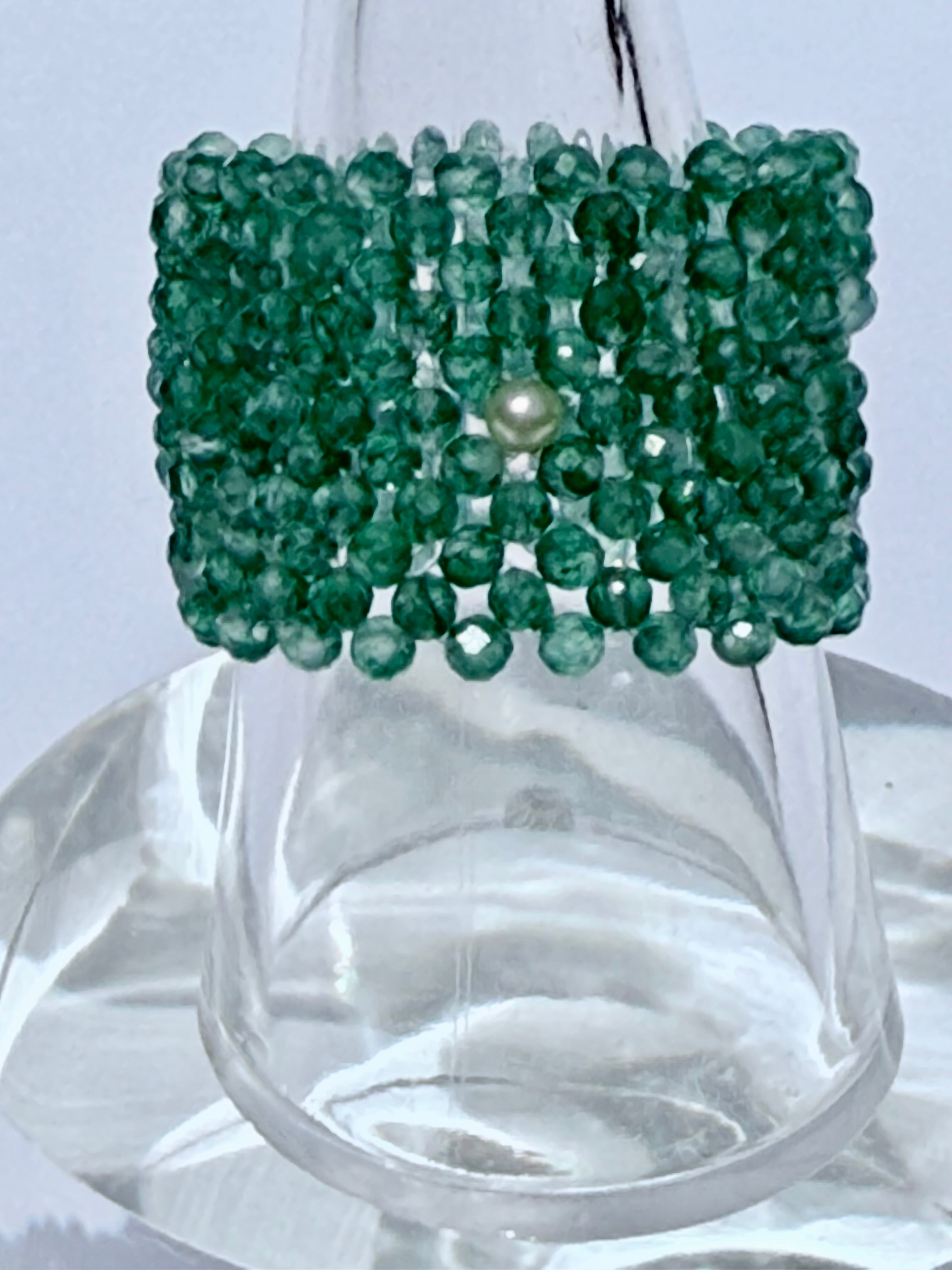 Emerald ring with Pearl accent