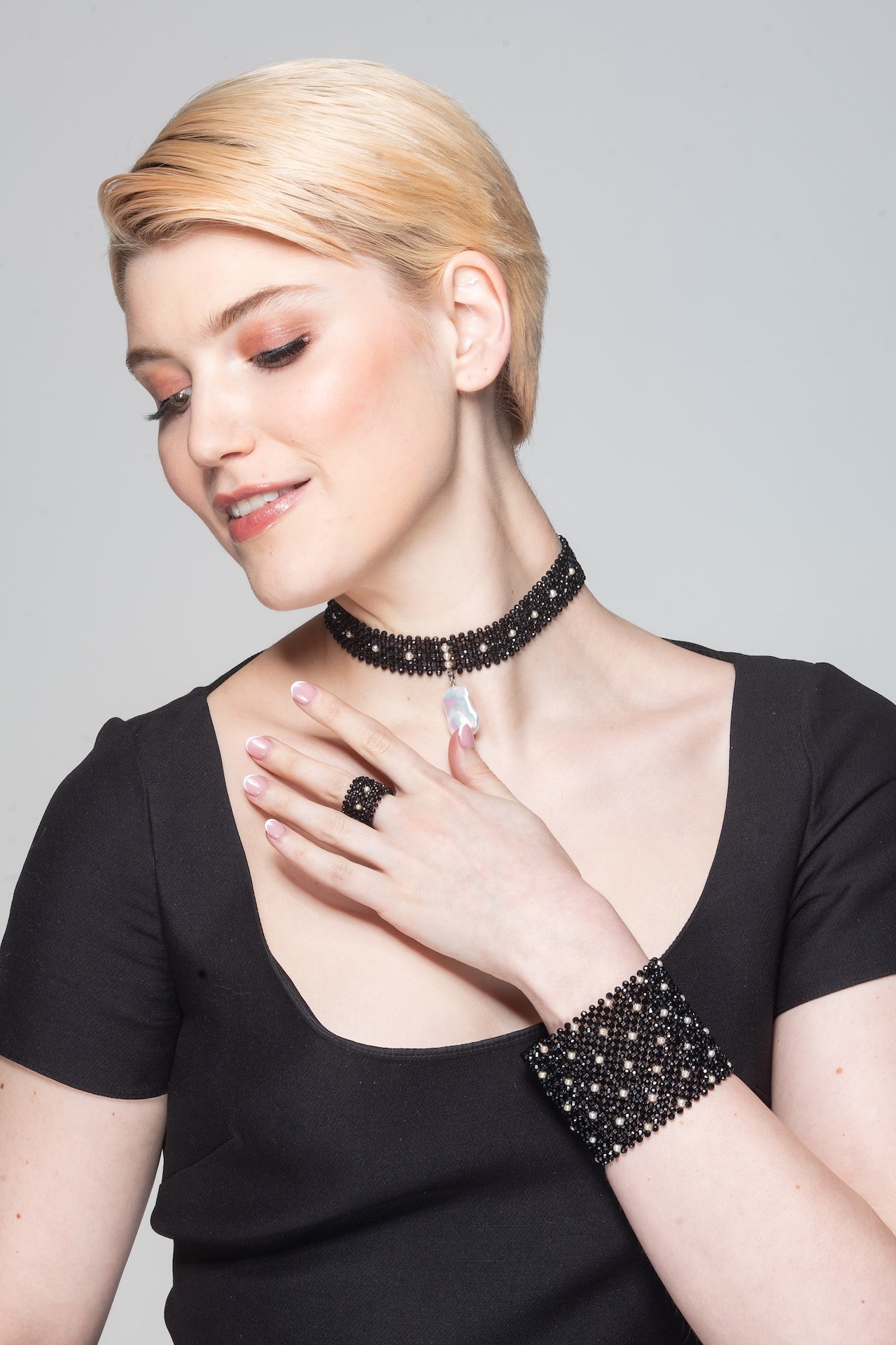 Onyx and pearl Beaded Choker with unique pearl pendant | Handmade by Carla Ciminera