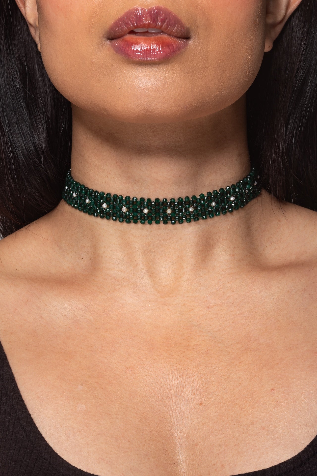 Emerald and pearl choker