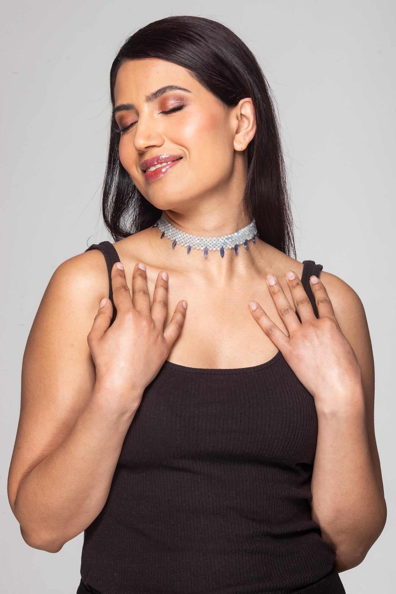 Aquamarine choker with kyanite drops