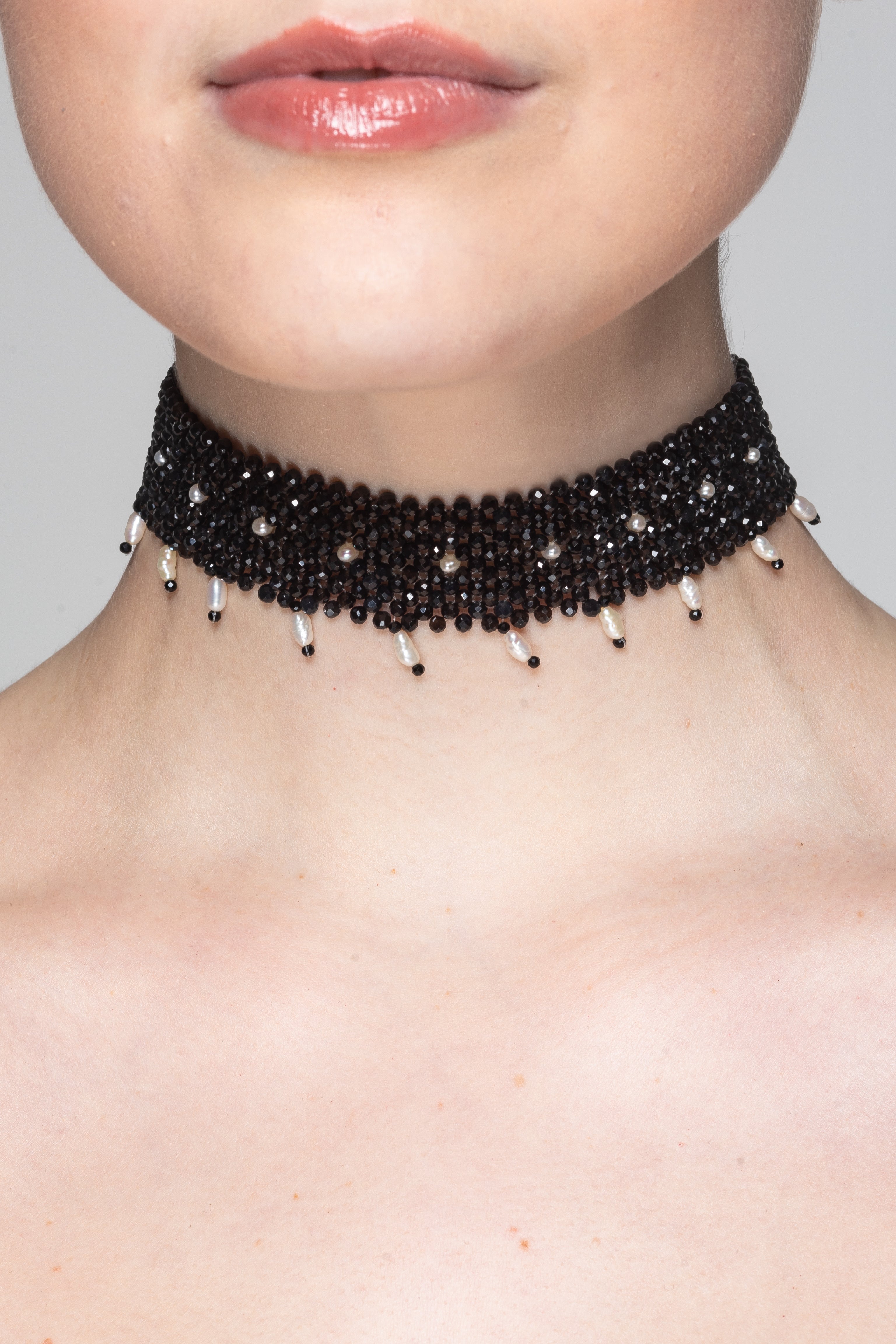 Onyx choker with pearl drops